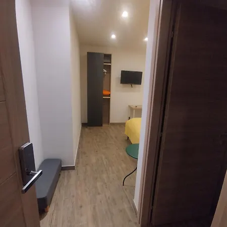Bed & Breakfast Station 3*